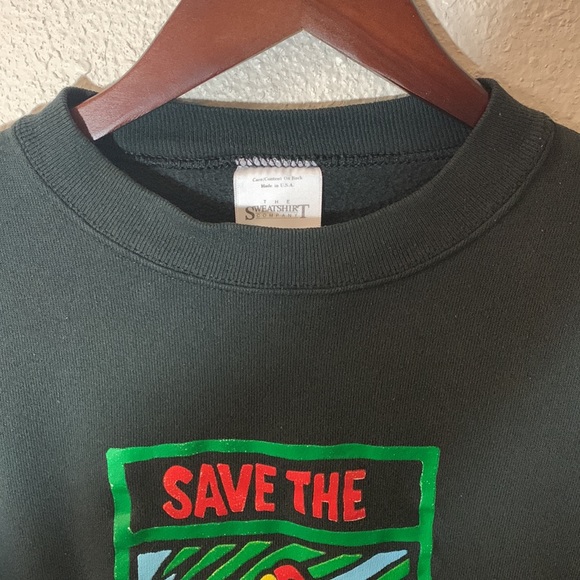 VINTAGE 89’s Save the Rainforest Red macaw tropical black sweatshirt Sz L cozy - Picture 9 of 17